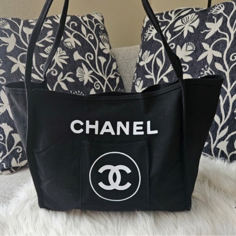 CHANEL Black Tote Bag